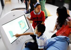 特教天使到访奥漫，优悦产品助力特教发展